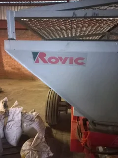 Rovic 5 Ton kalkstrooier
