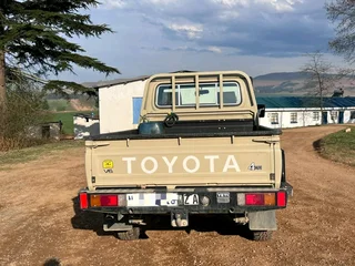 Land Cruiser 79 2022