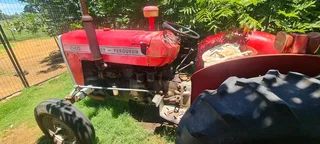Massey Ferguson 240