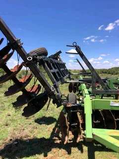 Yellow Line Offset Disc 8m