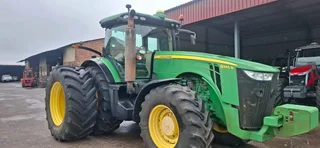 John Deere 8345R Tractor