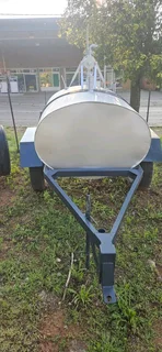 Diesel Bowzer Trailor 1000L