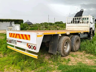 Mercedes Benz 2219 with Crane