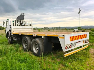 Mercedes Benz 2219 with Crane