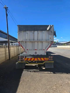 Grain Carrier Bottom Dumper 2019