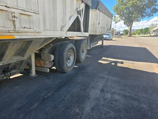 Grain Carrier Bottom Dumper 2019