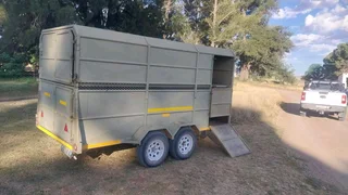 Skaap /Wildswa te Koop 3.9mx1. 7m x1. 8m