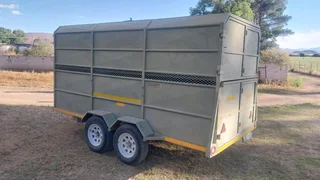 Skaap /Wildswa te Koop 3.9mx1. 7m x1. 8m