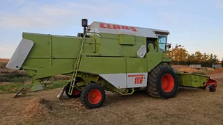 Claas Dominator 106 Stroper