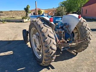 Ford 5000 Tractor