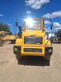 Bell B25B Dumper Truck
