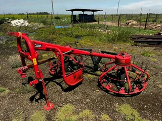 Kverneland Haybob 300Teddar/Hark