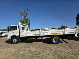 2009 Nissan UD80 dropside for sale