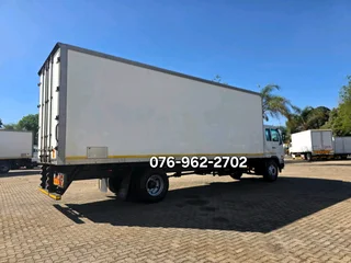 2014 Nissan UD80 Closed Body truck for sale, mileage 531000km on the clock