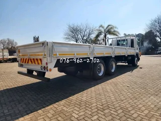2021 Isuzu auto FVZ1400 Dropside. Truck is in excellent condition