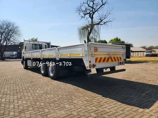 2021 Isuzu auto FVZ1400 Dropside. Truck is in excellent condition