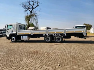 2021 Isuzu auto FVZ1400 Dropside. Truck is in excellent condition