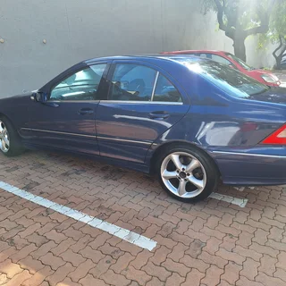 2006 Mercedes-Benz C-Class Sedan
