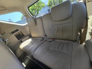 Toyota Fortuner 3.0 D4D (Raised Body) FOR SALE in Excellent Condition R200 000