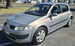 2005 Renault Megane II 1.6 Shake it