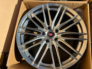 19inch Vossen Design Rims 5/120