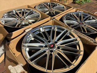 19inch Vossen Design Rims 5/120