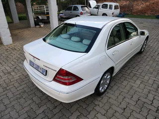 2005 Mercedes-Benz C180
