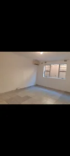 Overport, near Ridge Rd, 2 beds, 1 bath, Rent R7000.00pm, Ph:0618239854