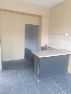 2 bedroom flat 4 rent in escombe queensburgh