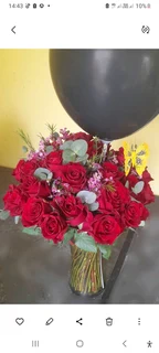 Red roses, affordable quality birthday flowers and gifts.