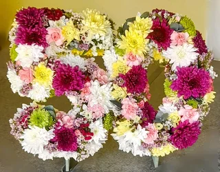 Florist in Cape Town - Daily fresh flower deliveries to all suburbs, flower relay service world wide