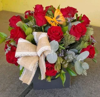 Florist in Cape Town - Daily fresh flower deliveries to all suburbs, flower relay service world wide