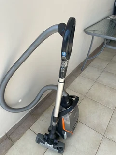 AIG Vacuum Cleaner