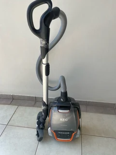 AIG Vacuum Cleaner