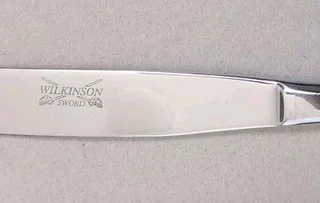 Wilkinson Sword dinner knives
