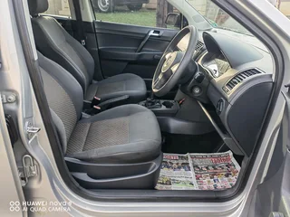 2013 VW POLO VIVO 1.4i FOR SALE 1 OWNER FSH