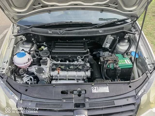 2013 VW POLO VIVO 1.4i FOR SALE 1 OWNER FSH