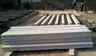 R550  per metre precast walls complete.