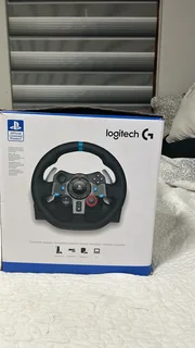 G29 Driving force Steering Wheel &amp; Pedals R5500 Negotiable