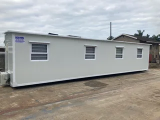 6m &amp; 12m Shipping Containers and Parkhomes for sale