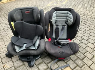 2 off Chelino 360 rotate car seats