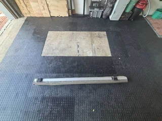 Front runner 2m Awning and mounting feet