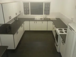 Double sharing room in Dbn Nth for student/s attending Eduvoss College, Gateway, Umhlanga.