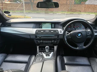 2013 BMW M5  F10 V8 TWIN TURBO