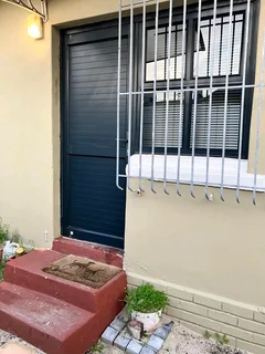 One bedroom separate entrance in Thornton