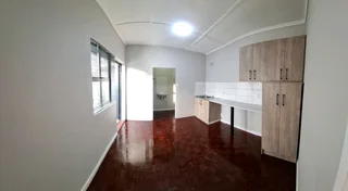 One bedroom separate entrance in Thornton