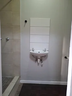 One bedroom separate entrance in Thornton