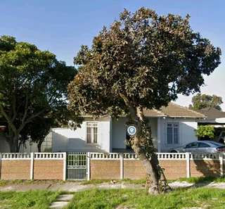 One bedroom separate entrance in Thornton