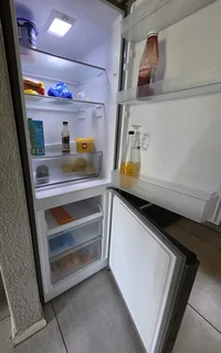 Hisense 324l Fridge