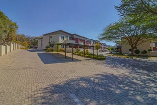 Spacious Apartment Share located in a convenient location available